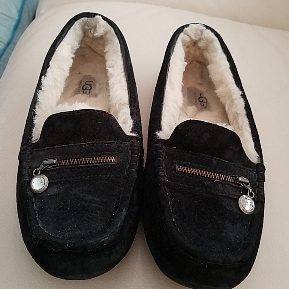Mocossins Ugg size 9
